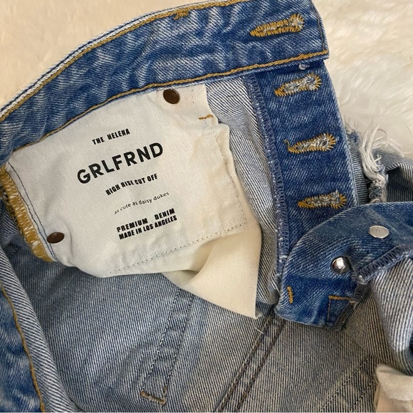 GRLFRND Women’s Helena High Rise Cut Off Short in Newport Size 26 - Picture 4 of 9